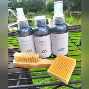 Ugh suede cleaning kit! Used ONCE